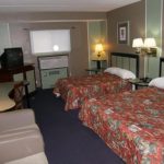 room w/ 2 beds